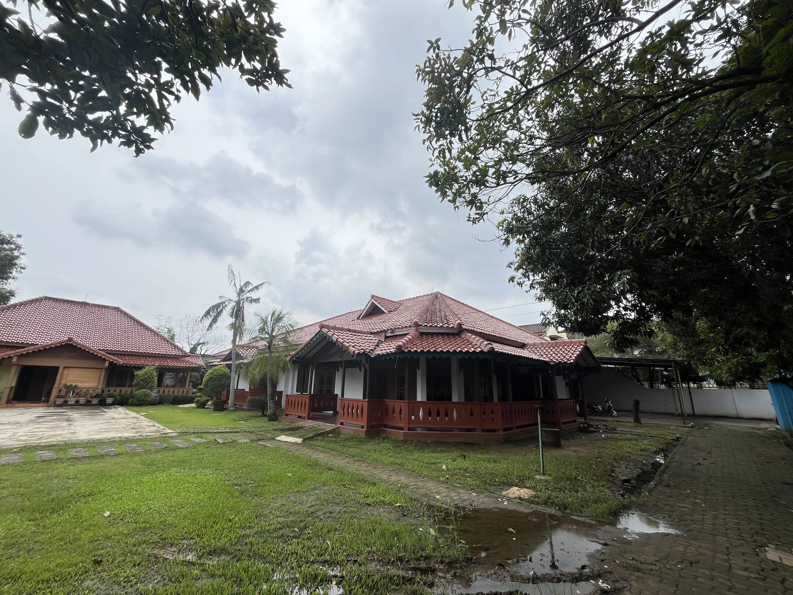 Lapangan Asrama Putra